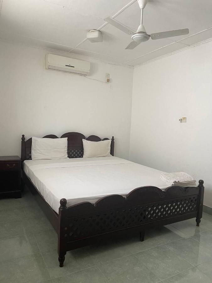Lavila Beach Cottage Wadduwa Extérieur photo